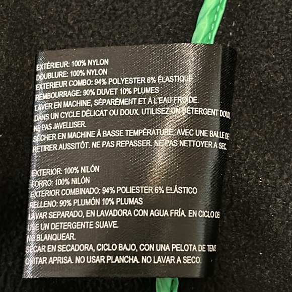 BERNARDO GOOSE DOWN INSULATED PUFFER NYLON VEST JACKET - Picture 13 of 14